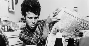 Read more about the article Tom Waits